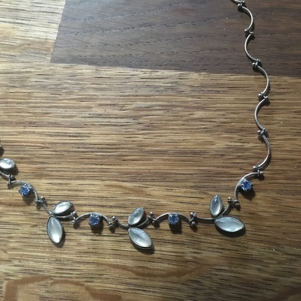 Blue Leaf Motif Rhinestone Necklace